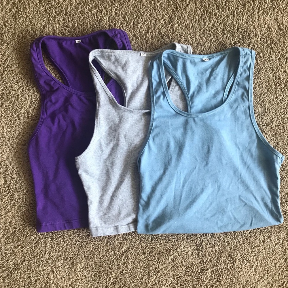 Mid-Cropped Tank Grey - Picture 2 of 4